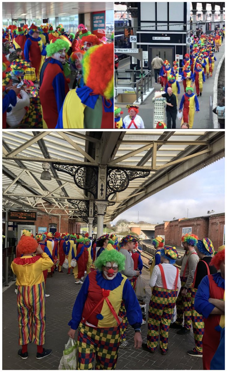 Snarky_Penguin's tweet image. Live footage from #gracelifechurch