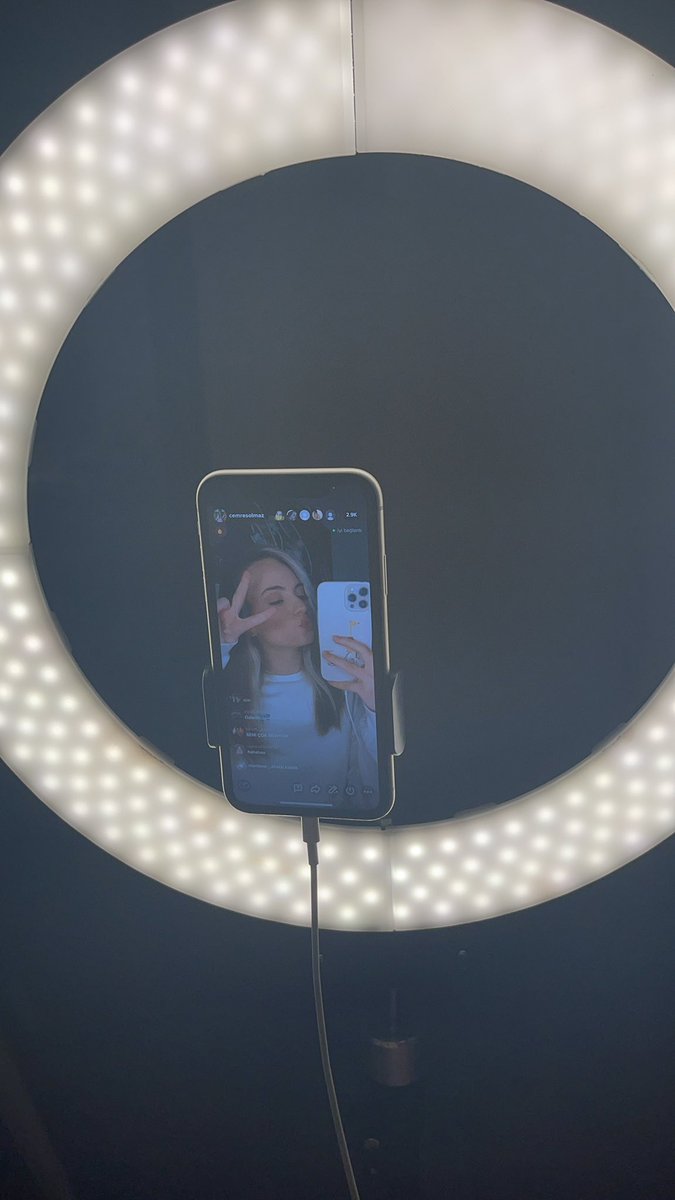 cemresolmaaz's tweet image. Sonra vay efendim haber vermedin demeyin yayındayım