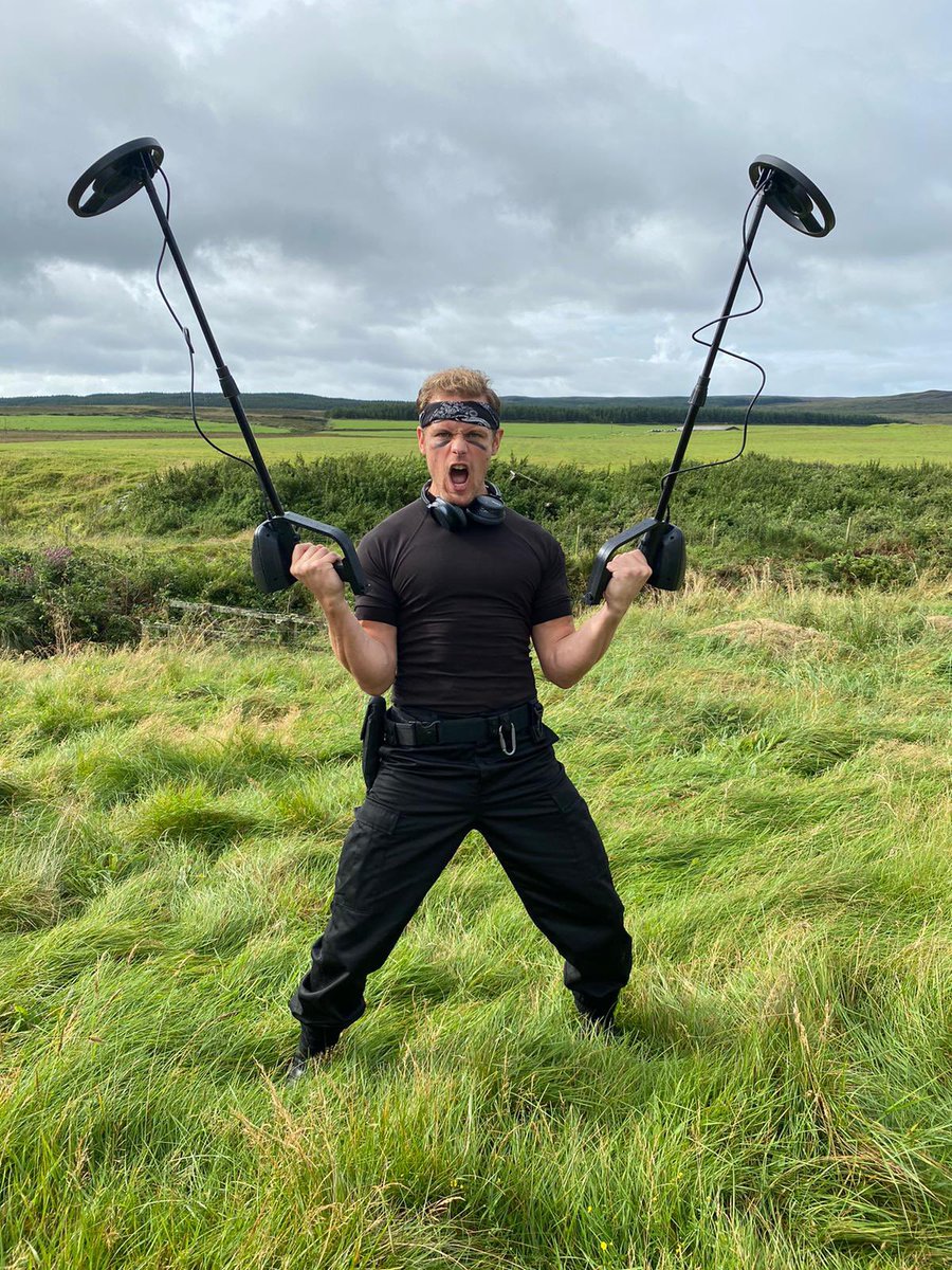 Sam Heughan tweet media