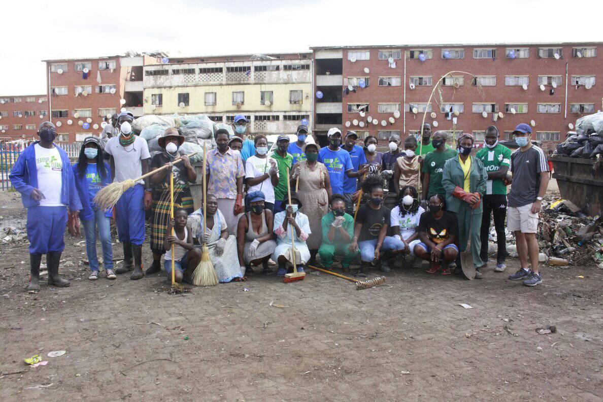 Mbare dumpsite converted into a children's park after a community cleanup &amp; greening campaign by T2CMbare  trust.

The Matererini-Matapi Park project started in 2015 &amp; was officially opened in March 2021

#VisitMbare #TravelZimbabwe #VisitHarare #TouriZim #VisitZimbabwe #Zimbabwe