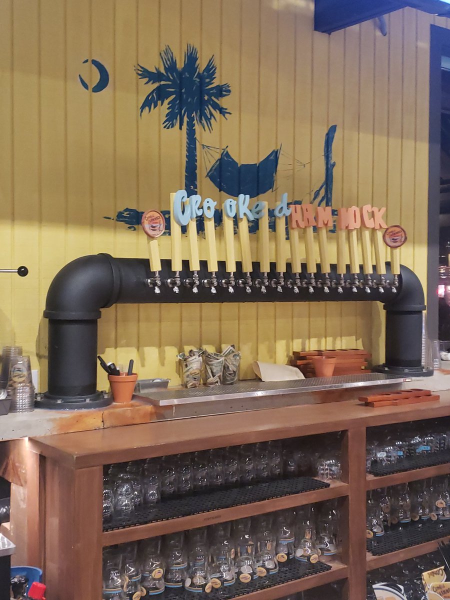 SCGRL2's tweet photo. Sunday Funday at the Crooked Hammock Brewery.. love this place ๐ด๐ด ๐บ #supportlocalSC https://t.co/DT9FGvc2FB