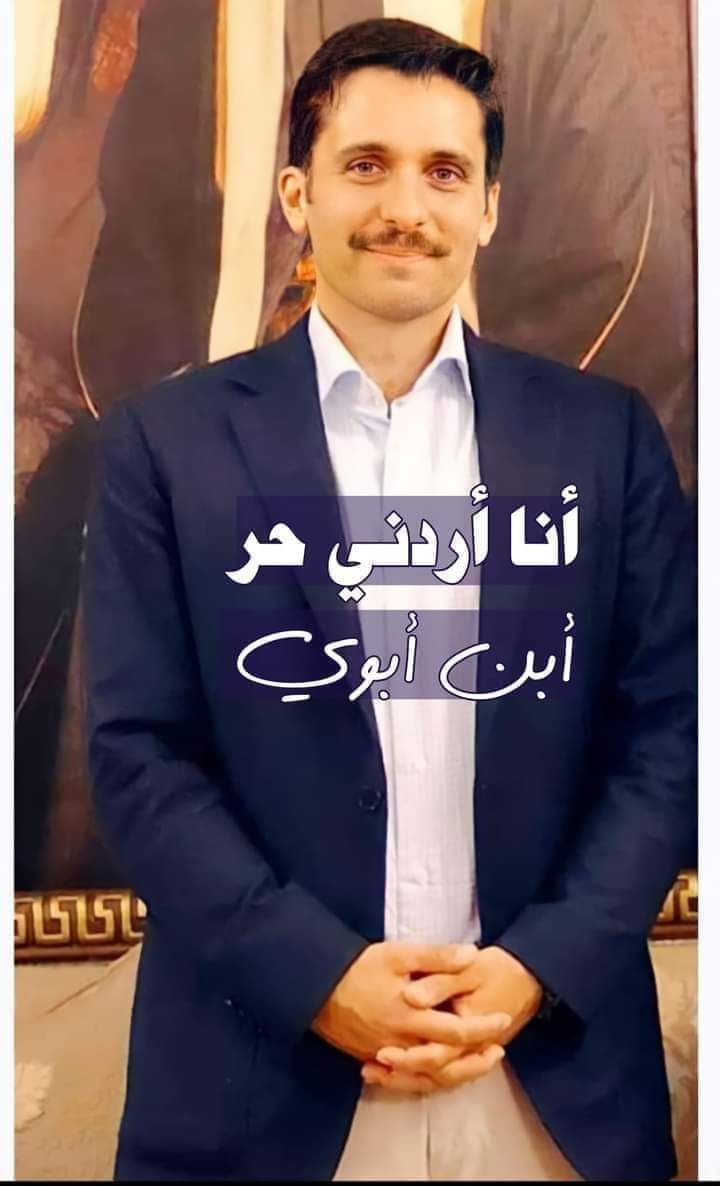 9r_2r's tweet photo. فـ أنا اللذي وأن عاش راسي لأبقى
"بدر الدجى فـ الليلة الـظـلـمـاائي 🍂
#الامير_حمزه_وين https://t.co/39GQec5Tbq