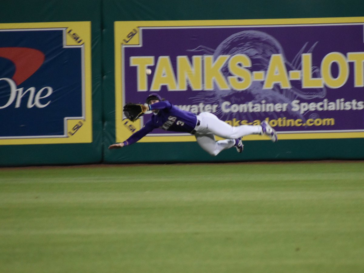 AlexattheBox's tweet image. Here are week 30's photos
#LSU #BaseBall 
@J_thompson_24 @ Cade Doughty @__dc4__ @tre_morgan10