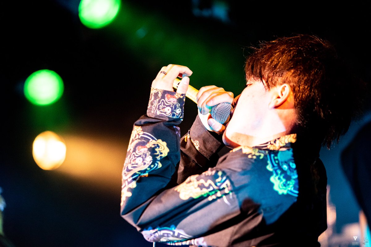 stk_photo_d80's tweet photo. 2021/03/28
BEYOND THE INTERNET
@バナナホール
Chased by Ghost of HYDEPARK (@Chased_official )
#ChasedbyGhostofHYDEPARK #CGH #チェイスド #ライブフォト
#インターネットを越えて
#BEYONDTHEINTERNET https://t.co/MN6jgfpVsm