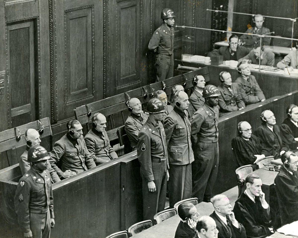 Нюрнбергский трибунал. Нюрнбергский процесс 1945. Нюрнберг 1946 обвиняемые. Нюрнбергский трибунал 1945-1946 гг. Геринг в Нюрнберге.