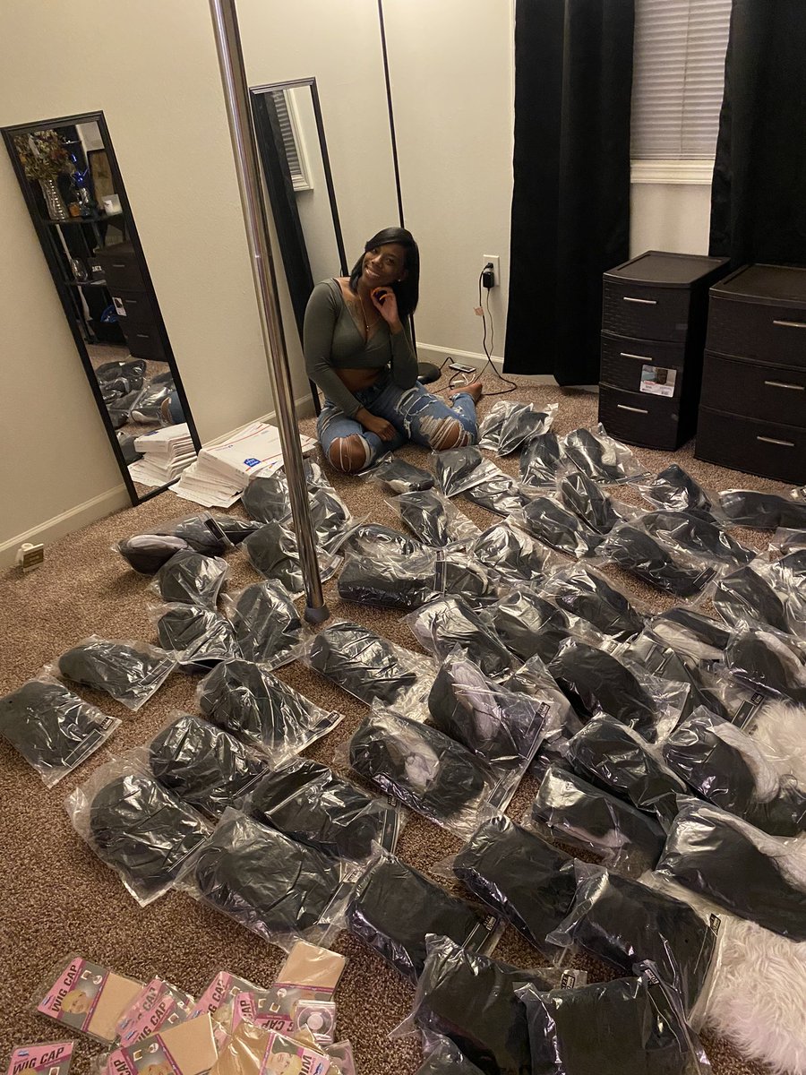 TasiaaW_'s tweet photo. โจenTRAPreneurโจ
-The goal is no job I just wanna work for me ๐๐พ #manifesting #SlayinstyleWayorNOway #Bobszn๐ https://t.co/AfIoZGyGJc