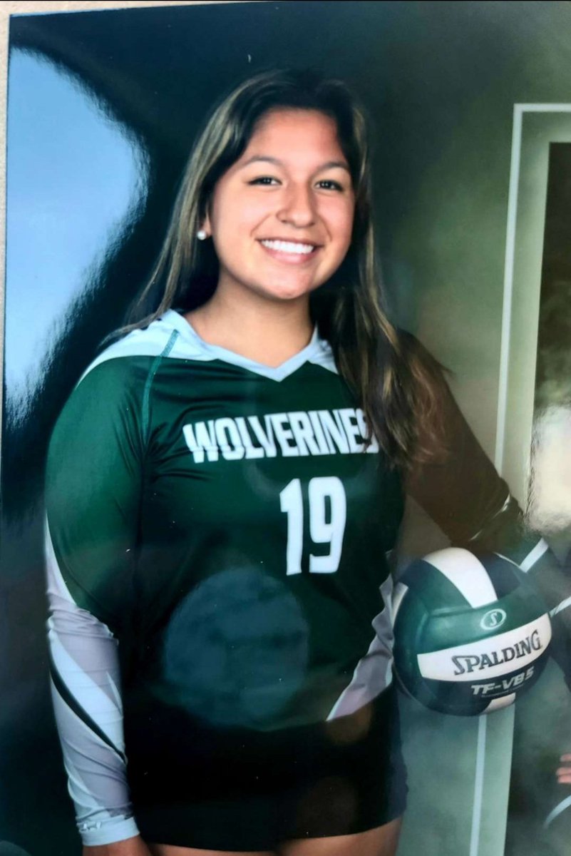 KylahC2's tweet photo. I am honored and blessed to say that I have received my first official offer from Iowa Lakes Community College to further my academic and athletic career. Thank you to Coach Michael Turnbull and @LakerVolleyball @IowaLakes for this opportunity. https://t.co/sHr1Ztakjz
