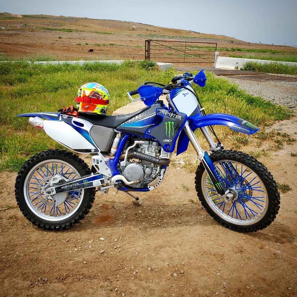 AlbesADV's tweet photo. Waiting for a prospective buyer. #albesadv #yz426f #yz #yamaha #dirtbike #426f https://t.co/02i4jDBd0n https://t.co/dUjRDKUggp