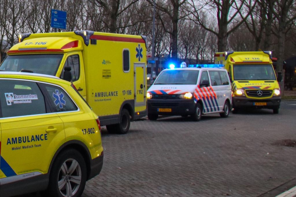 Rotterdam - Vijf gewonden bij race ongeval: ?..