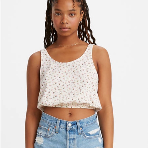 sunshynes's tweet image. So good I had to share! Check out all the items I'm loving on @Poshmarkapp from @Georgia30120730 #poshmark #fashion #style #shopmycloset #aritzia #levis #underarmour: posh.mk/mbawFW8snfb