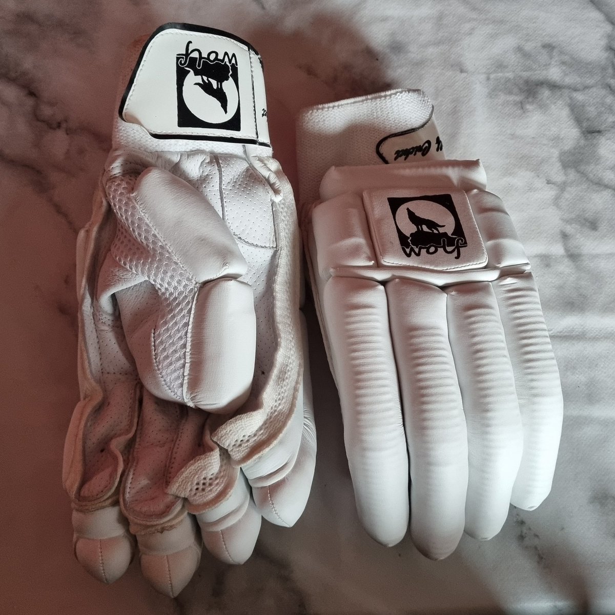 wolf_cricket's tweet photo. Gloves available 

2 pairs of camo gloves remaining in stock 
£45 each.

7 pairs available of our standard design gloves £40 each 

I Will have some Sausage finger gloves arriving later in the week. 
£45 each 

DM to order yours https://t.co/3jzKkfICGK