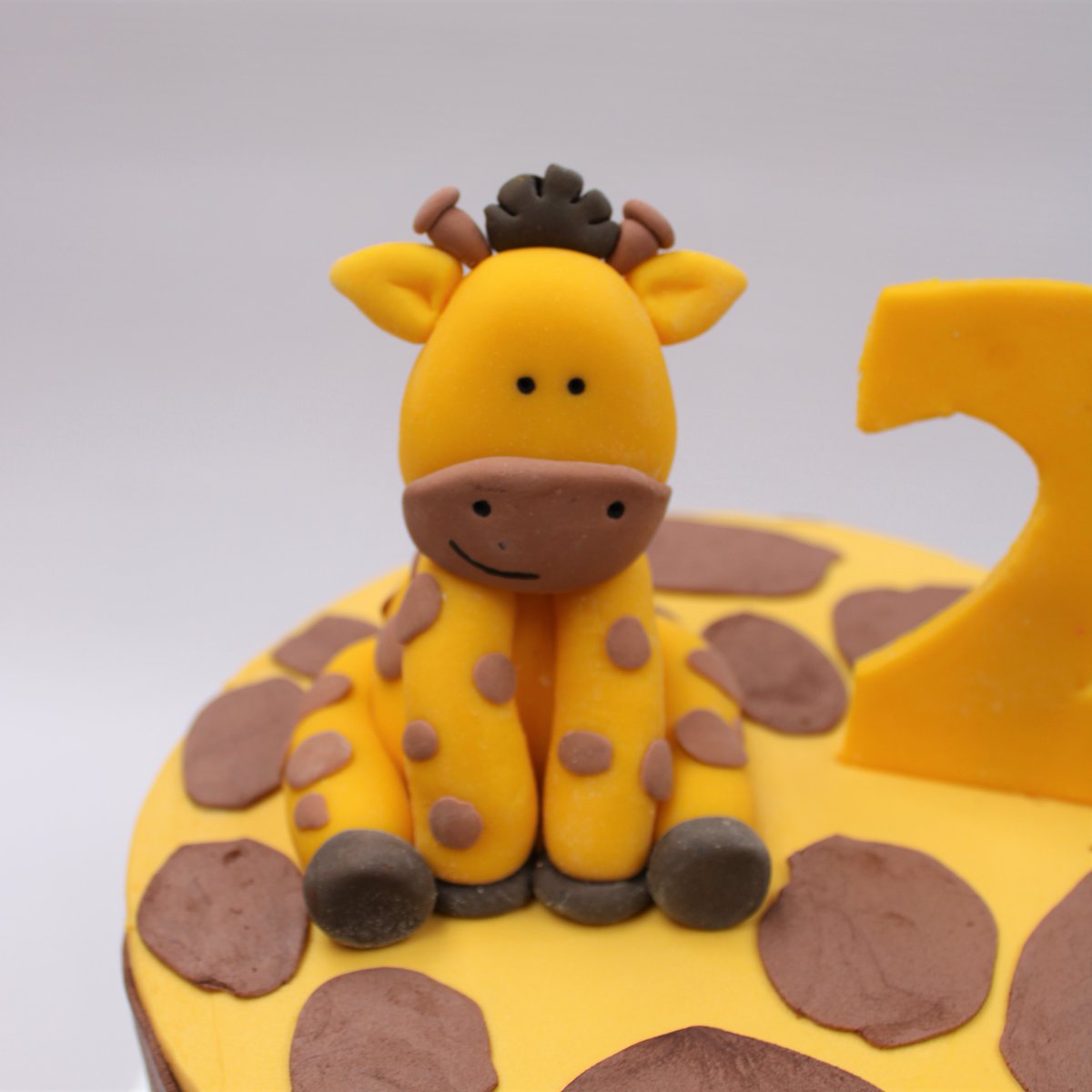Happy birthday Kent! I hope this cake made you smile!
#birthdaycake #Giraffe