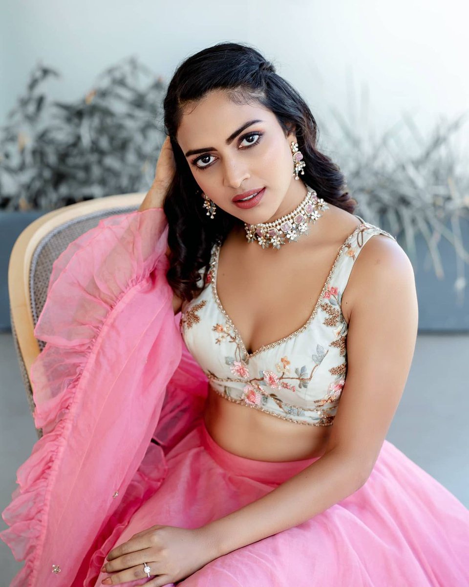 dntmediaoffl's tweet photo. Stunning @Amala_ams ❤️❤️
More pics:
https://t.co/C3b9d9eE8Y
#AmalaPaul #Filmcrazy https://t.co/wwPlHzkkpw