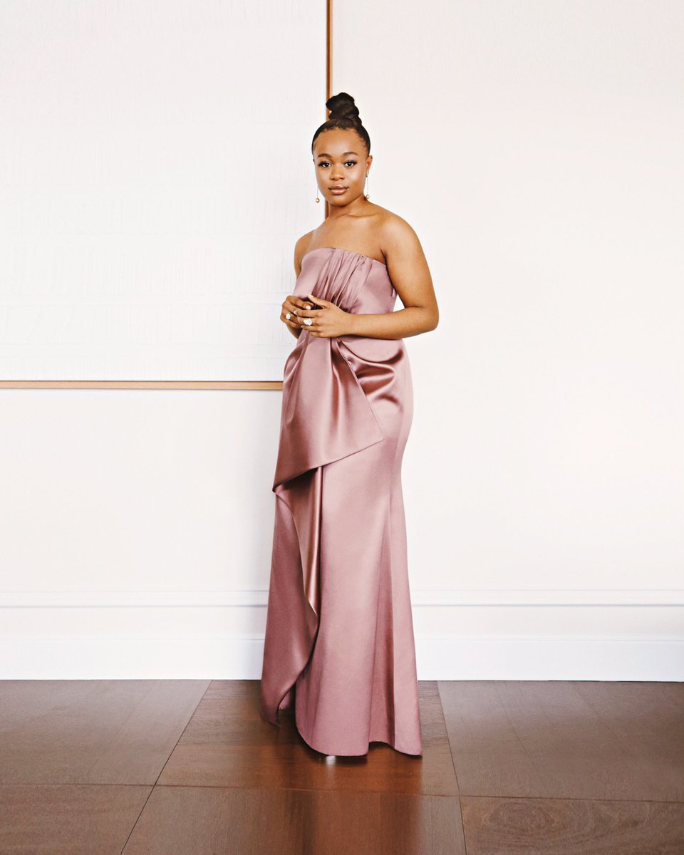 Prada's tweet photo. @Bbukkx, winner of the Rising Star Award and Nominee for Leading Actress for Rocks, wore #Prada while attending the 74th British Academy Film Awards (@BAFTA).
#BAFTA #BukkyBakray #PradaPeople https://t.co/wQ0VtyZU5I