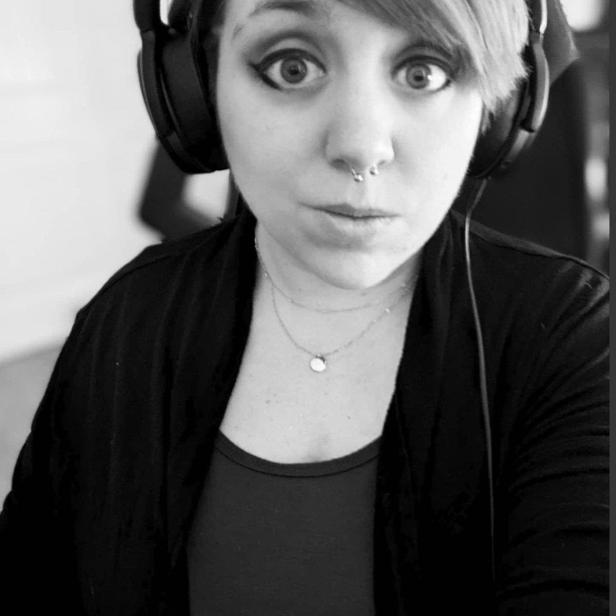 AnnaBombanation tweet media