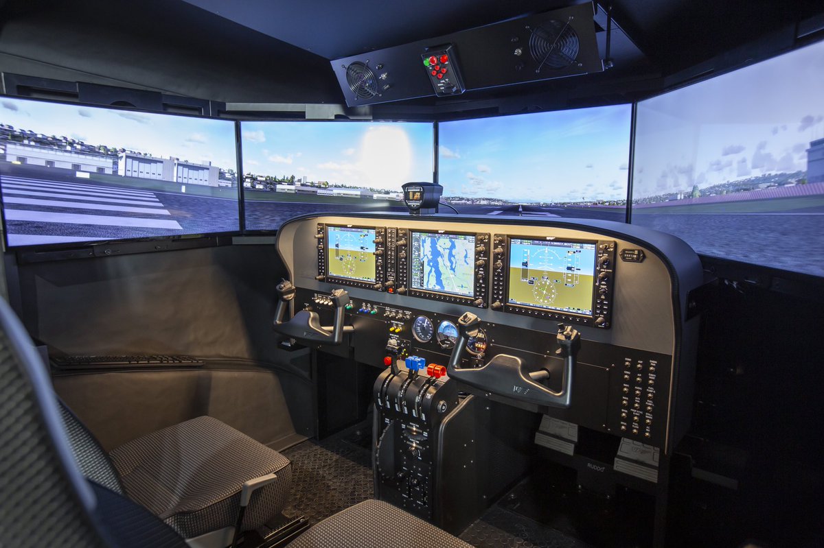 VirtualFlySim's tweet photo. Virtual-Fly has a triple commitment with flight training and it is based on reliable, robust and realistic approved devices that guarantee thousands of flight training hours in order to assure higher cost-effectiveness for flight schools. 👩🏽‍✈️👨🏼‍✈️ 

#VirtualFly #Flightsimulator https://t.co/GA6rjFiUwE
