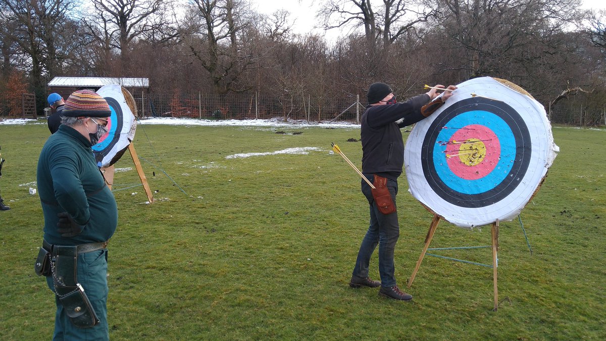 For the first time in 12 months, arrows flying at BoL this morning. Happy to say we're open again! #LoveArchery
A tad wintry though!