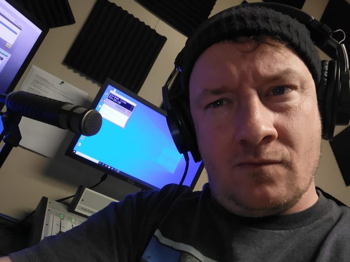RadioRadioXcom's tweet photo. Tonight 4/11/21 and "EVERY SUNDAY" from 6-9pm EST
DJ Rob Smittix WORLDWIDE @RadioRadioXcom.
--->Tonight we'll explore our spirit animals #music <---

Here's the link to tune in and turn on:
https://t.co/SPkLWqpnyR 
#RadioRadioX #LocalandWorldwide #MusicThatMatters https://t.co/Iew2fjqWZY