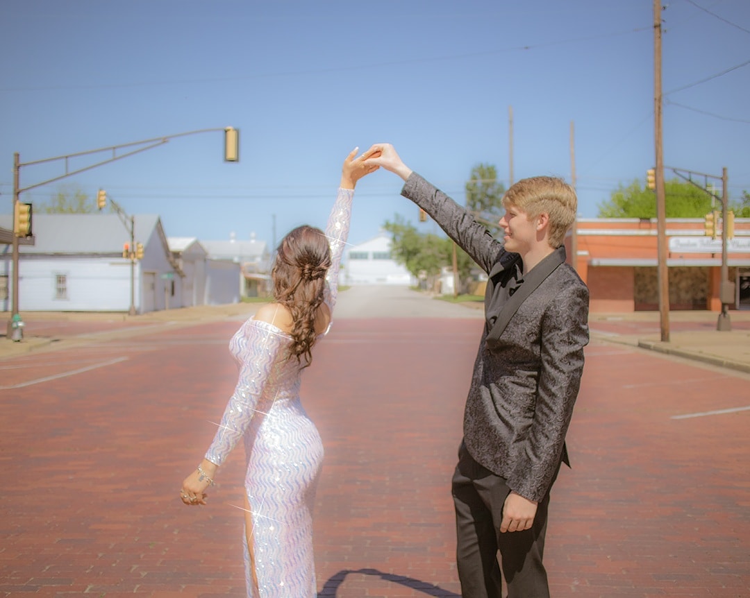 creatives__8's tweet photo. First Prom PHOTOSHOOT!! I really did amazing what do 😎😳 y'all think? https://t.co/nONB03lOU1