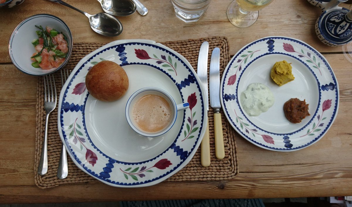 WineCellarDoor's tweet photo. The first three courses from my delicious @littlebedwyn feast. So happy to share with my bubbly cousin. Thanks again to Roger and all involved with #BigEnglishWineEaster #BEWE https://t.co/Ai2fYwuwMj