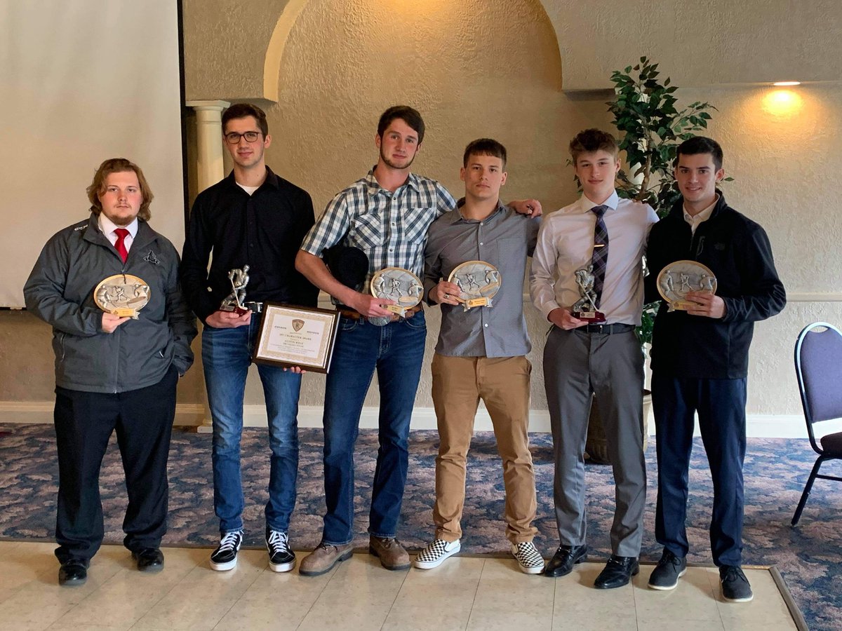 jmbeeck's tweet photo. 6 of 8 awards from TVC TITAN hockey went to Bullock Creekers.  Well done guys. https://t.co/CWC7AWAugP