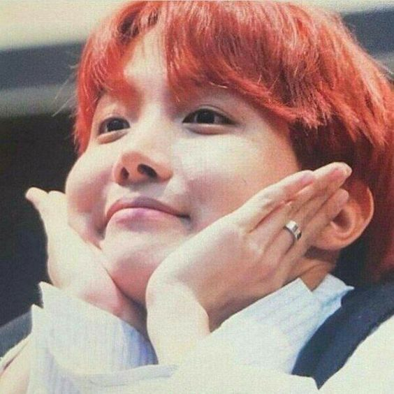 Hoseok giggles are so beatiful, he´s our baby sunshine we loveour great sunny #JHOPE  #HOSEOK  #제이홉  #정호석  #BTS  #방탄소년단  @BTS_twt