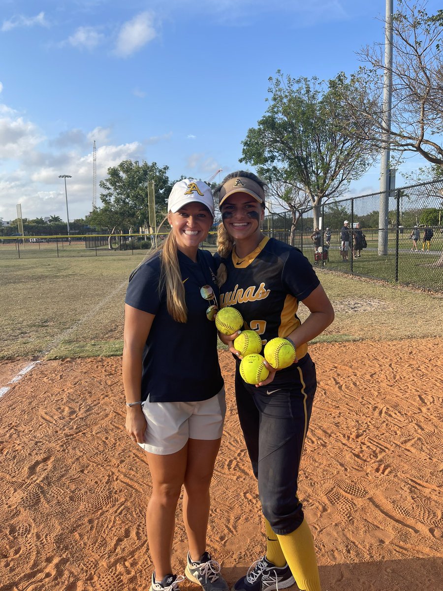 Rbis4Cancer's tweet photo. Proud to say RBIS4CANCER has raised $1,200 in the last 3 days. This is incredible and it’s so amazing to be apart of!! Connecting something I’m very passionate about to helping a cause bigger than myself. A true blessing. https://t.co/IchVPDmC72