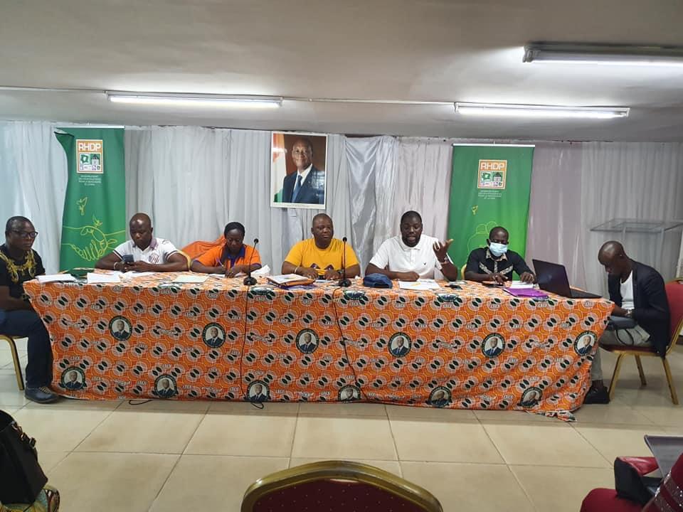 RhdpRjc's tweet photo. COMPTE RENDU de la réunion ordinaire élargie à l’ensemble des membres du RÉSEAU DES JEUNES CADRES RHDP du Dimanche 11 Avril 2021 au Siège Annexe du RHDP à Cocody Rue Lepic...
https://t.co/ossnvcsSc1 https://t.co/XGMWsxuECp