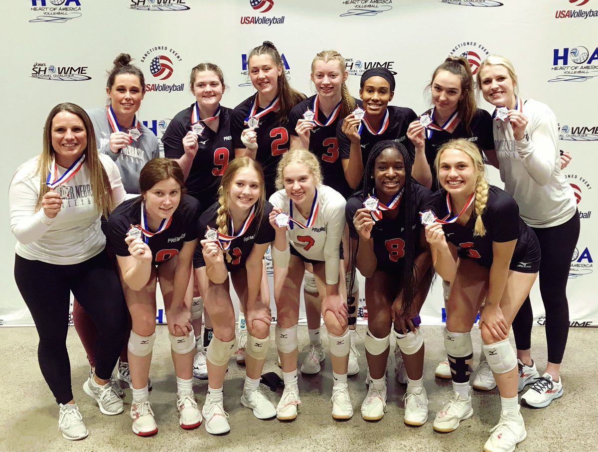 Premier16_G's tweet photo. After a strong showing and a record of 7-1 on the weekend, 16 Gold finishes 3rd and qualifies in 16 Open!!! 🎟🥉

#PremierProud #Relentless https://t.co/jEt7gm8cnE