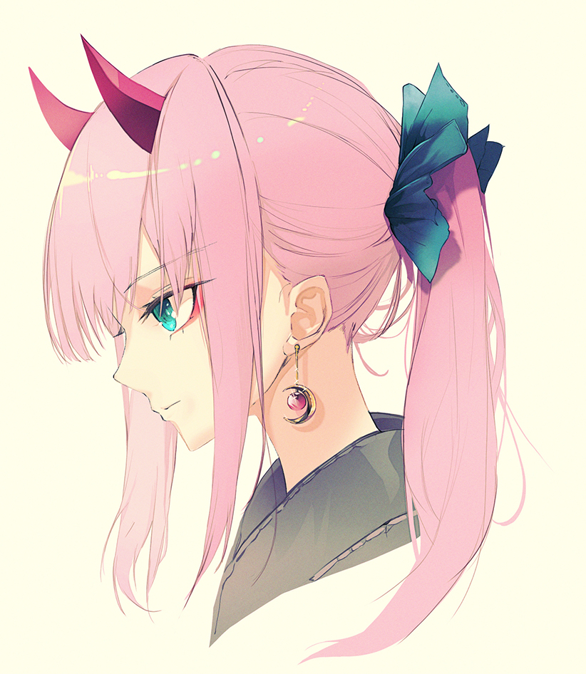 зеро ту персонаж. аниме с красными рожками. аниме с девочкой с розовыми волосами и рогами. Zero two франкс. аниме девушка с розовыми волосами и рожками.