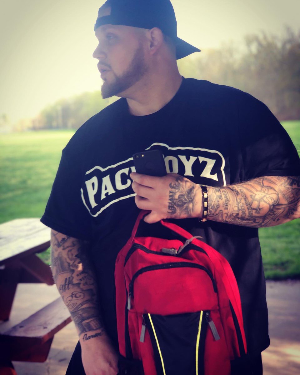 PressFiive's tweet photo. “ Keep it simple’ only break bread with close individuals” 🤫 https://t.co/IXnhw0eYWT