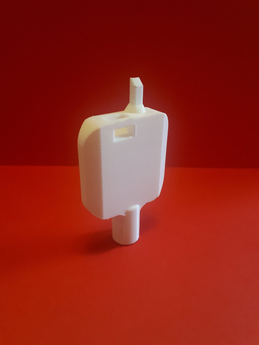 SuperPiperTBay's tweet image. Designing and 3D printing complete. The Toro mini-key is now in full production thanks to William and his hard work #irrigation #toro #golf #turfgrass #cgsa #gcsaa #engineering