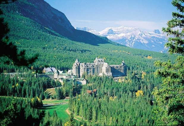 Daniel__Boone's tweet photo. Canadian Railroad Hotel in Banff, Canada https://t.co/QhVx60itxL