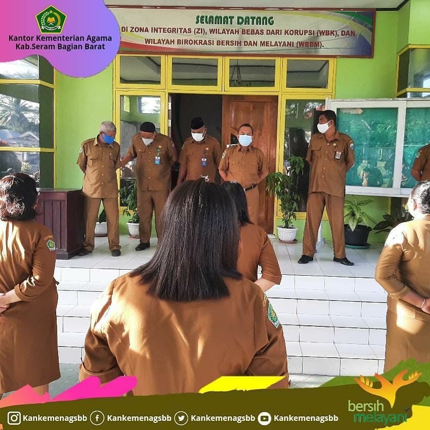 kankemenagsbb's tweet photo. Salam #SahabatReligi

Apel pagi ASN Kankemenag Kab.SBB di Pelataran Kantor, Senin (12/4). Kepala Kantor, Taslim. T dalam arahan mengharapkan ASN utk tetap melaksanakan tugas dan tanggungjawab dgn baik, tetap disiplin &amp; mengucapkan selamat menjalankan ibadah puasa. https://t.co/1M0PGDeklp