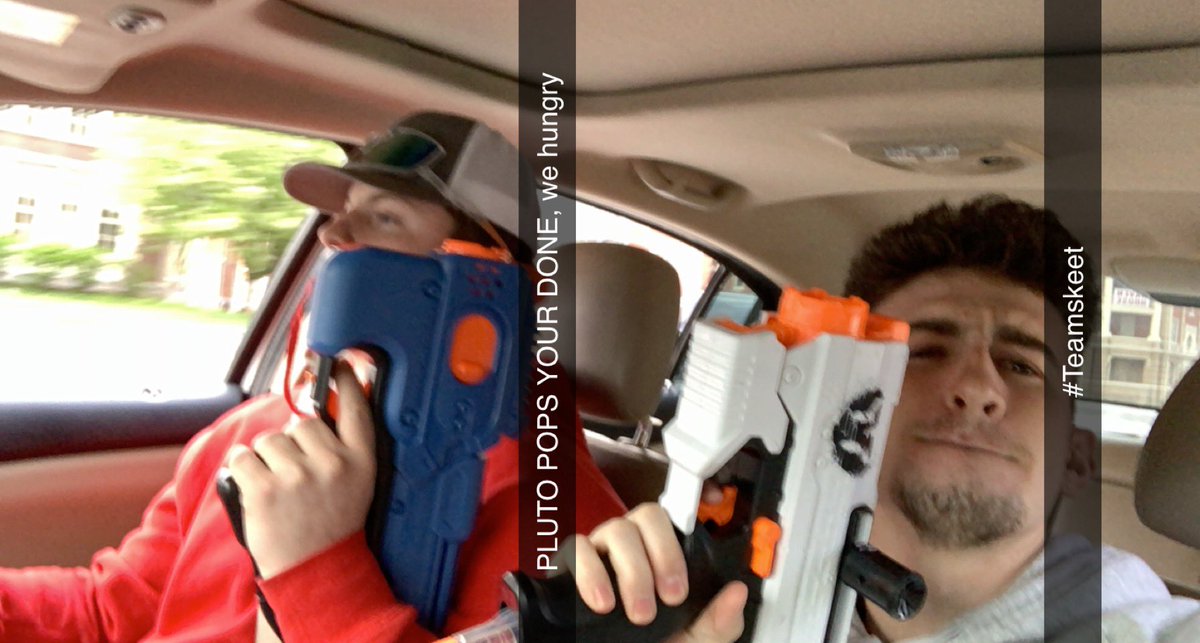 Anderson23Dak's tweet photo. Pluto pops 4 and a half hours @HamiltonNerf69 https://t.co/peOTlYnjTD