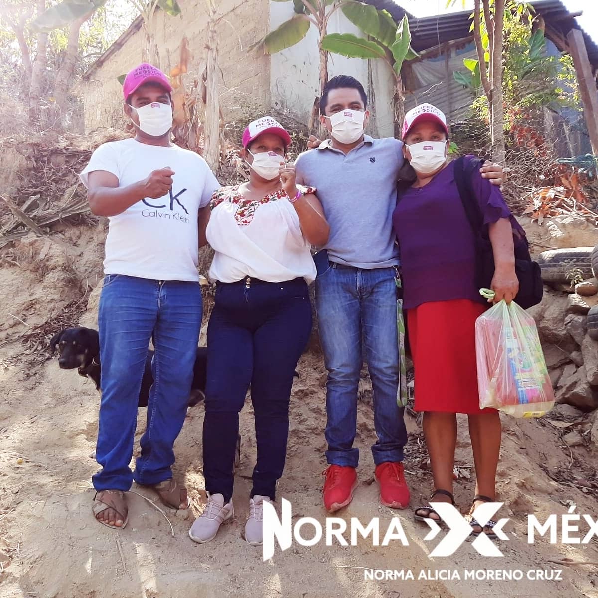 NormaMorenoCruz's tweet photo. En la Agencia de Santiago Jocotepec, Mpio #SanPedroTututepec a mis amigas y amigos les digo ¡Ya es tiempo de escribir un nuevo capítulo con mejores oportunidades de empleo, servicios de salud de calidad y vías de comunicación dignas!. #YaEsTiempoDeLaCosta
#Distrito09ConFuerza https://t.co/liv3hvxpzl
