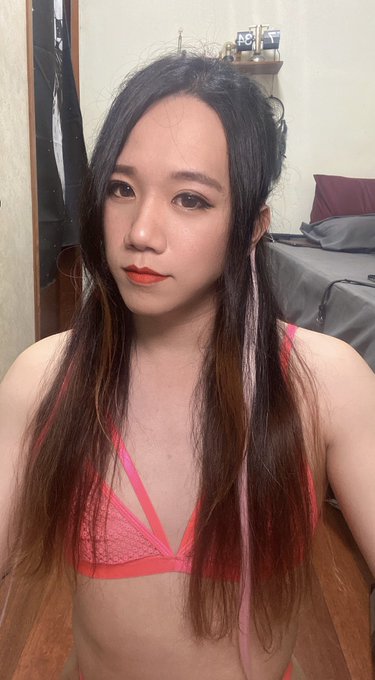 好久沒化妝了啊~肚子胖了一圈🤣 https://t.co/2NCT8NokNG