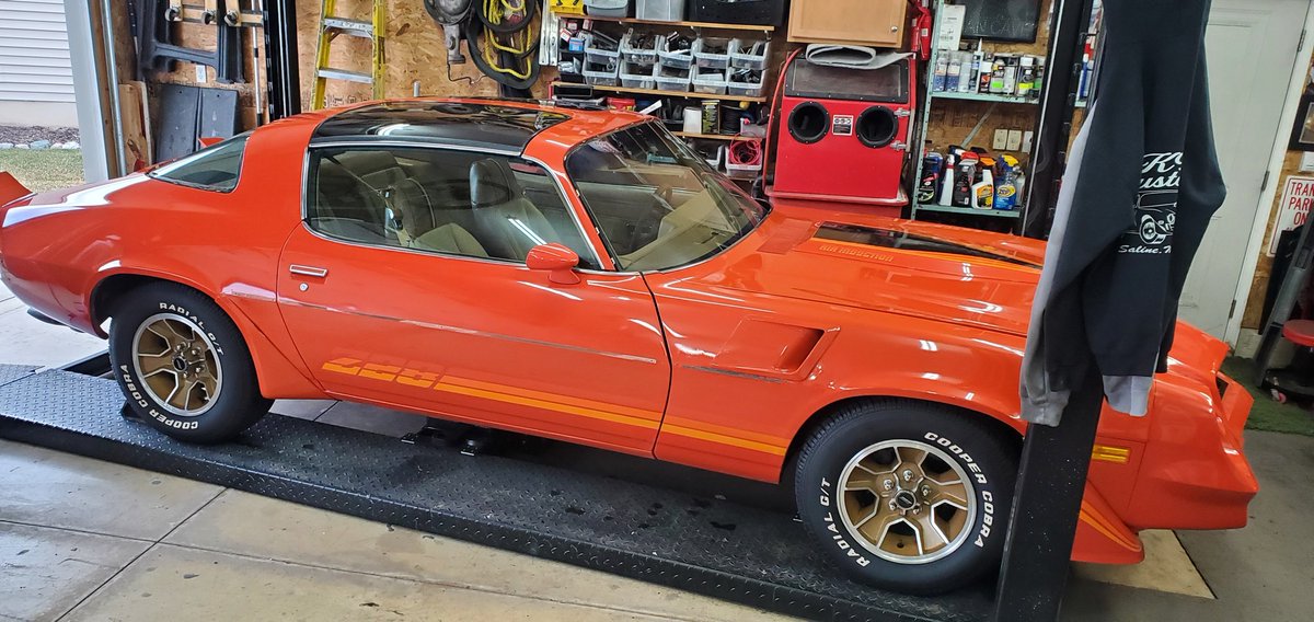 KevinPatteri's tweet photo. Up for sale this week, 80 Z28 and a 70 Firebird.  #KPKustoms https://t.co/wqj2ofZjLe