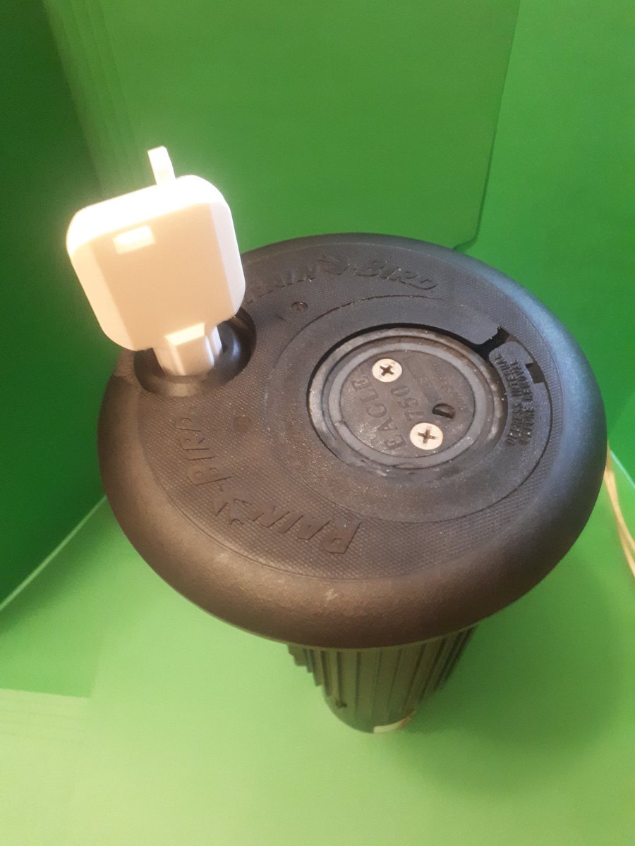 SuperPiperTBay's tweet image. Here is the Rainbird mini-key, very popular #rainbird #irrigation #golf #turf #engineering