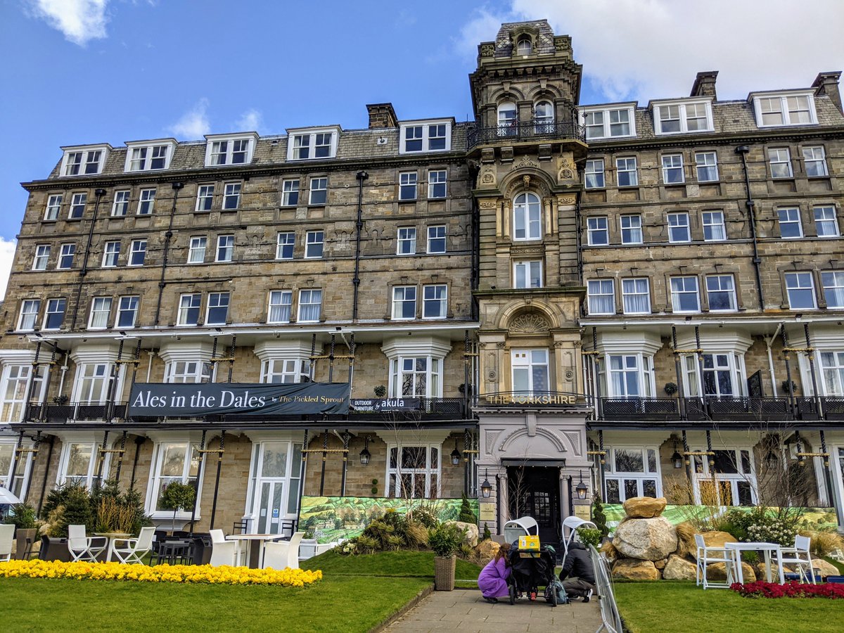 VNYorkshire's tweet photo. #AlesInTheDales will make people smile & encourage them to go, have a drink and enjoy the outdoor hospitality. Suitably attired of course!
The initial design was by artist #DavidGriffith and it has all been realised by #NickFryer (Nicholas Edward Gardens).
@simoncotton69 https://t.co/3vLCLShwk8