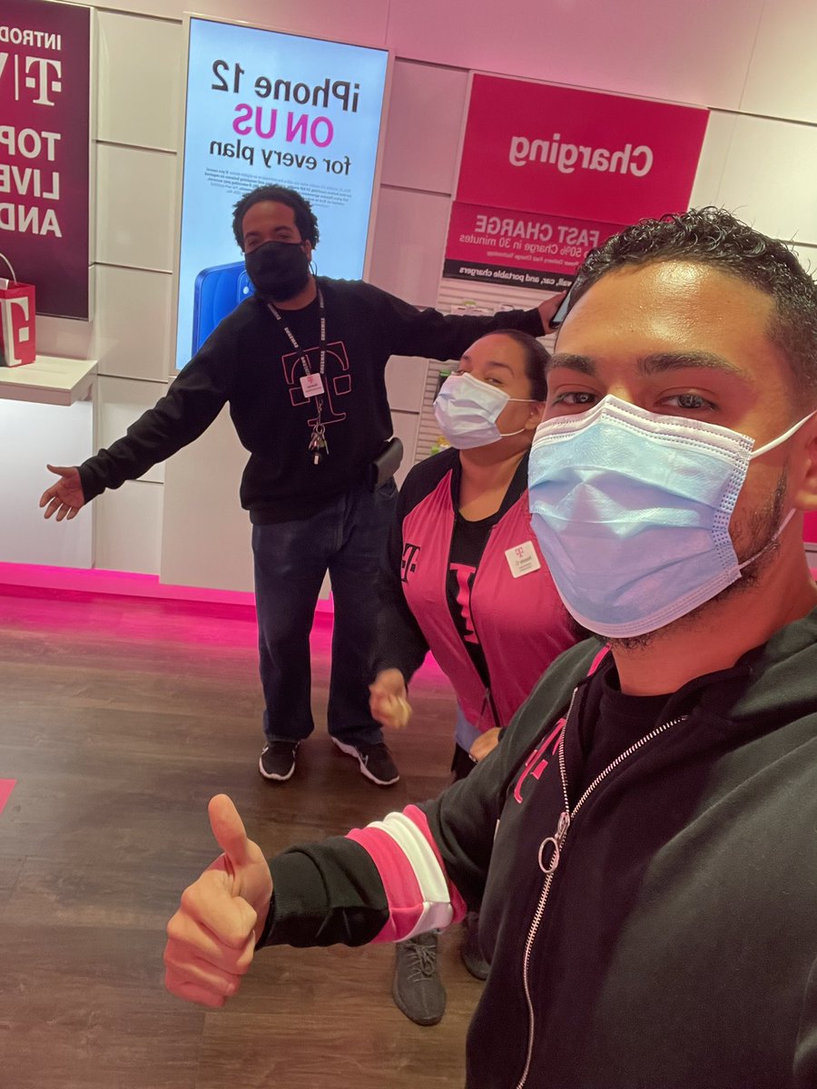 Shout-out to the 1303 crew in Plantation, FL for taking customer experience to the next level with several TNX conversions and upgrades to Loyal Sprint biller customers today. Let’s goo!! 🔥🔥🔥🔥 #FTLW 🐺