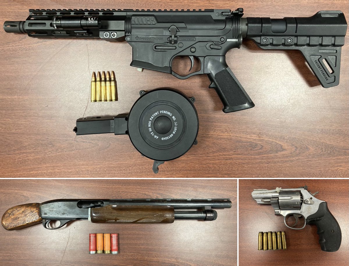 NYPD67Pct's tweet photo. Our Patrol Officers & FIO's responded to a 911 call for a robbery in progress. Multiple arrests made. 3 illegally possessed firearms seized, including a sawed off shotgun & an AR-15 pistol w/ 50 round drum mag.
#ThreeLessGuns @NYPDBklynSouth @NYPDChiefPatrol @NYPDChiefofDept https://t.co/cE7lfuaGct