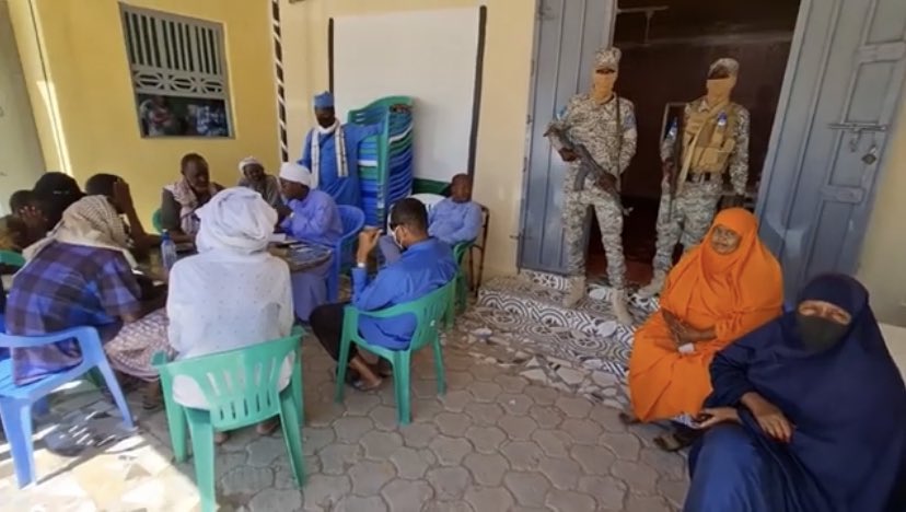 othmun1's tweet image. It’s biggest fiasco ever in #Puntland history to see #PMPF providing protection to Exorcism, demon practice in Bosaso!!!