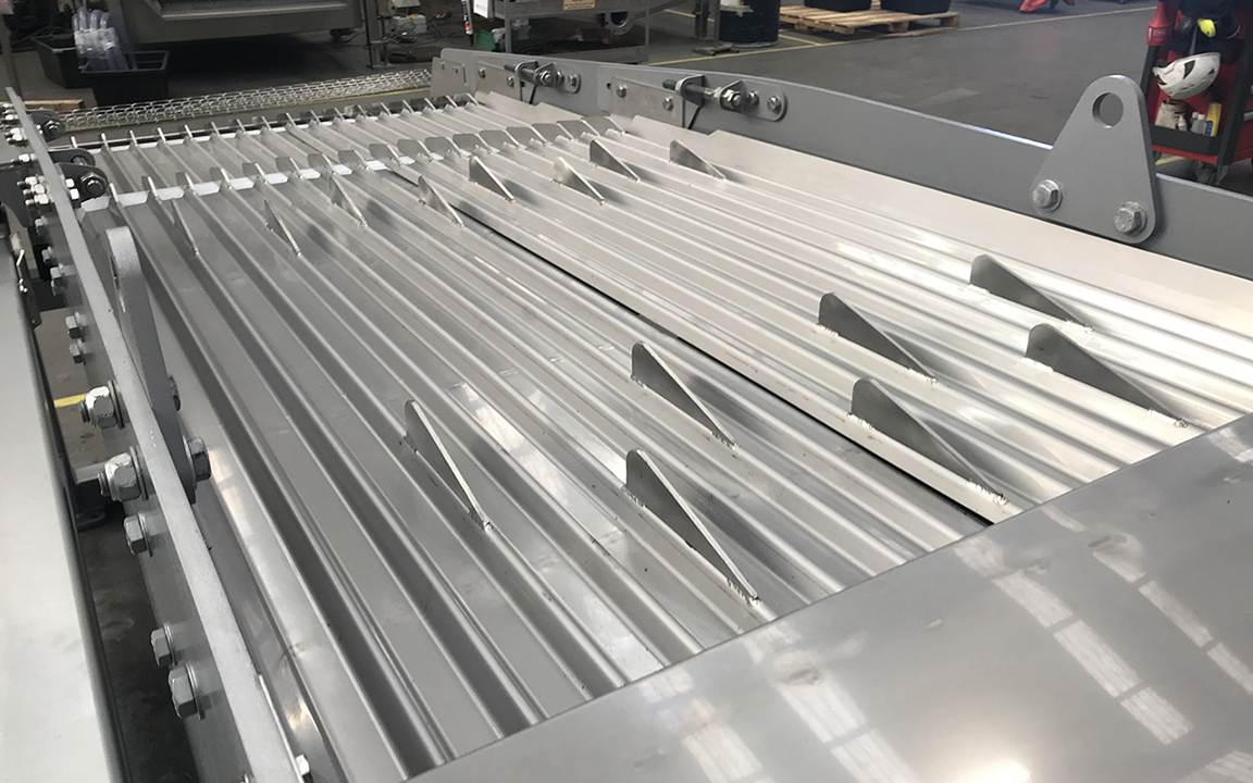 wymasolutions's tweet image. 🔎 Machine Spotlight 🔎 
The #Wyma Vibrating Piece Remover
☑ Removes unwanted #freshproduce pieces and debris early in your #processingline 
☑ Easily adjustable gaps which can be set to suit your needs
☑ Coil sprung suspension mounts provide efficient vibration isolation