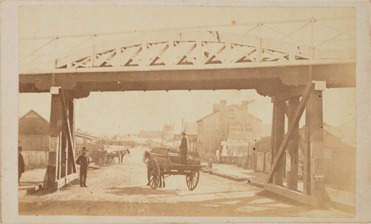 "GUNS 'N' TUBEROSES" tells the tale of the Hollands, publicans of The Star Inn, Church Street, #Parramatta. Ex-con Jack Holland was a nature lover with a fondness for flowers, but let's just say, he was definitely not a cat person! Read on: stjohnsonline.org/bio/the-hollan… #OzHist #Rogues