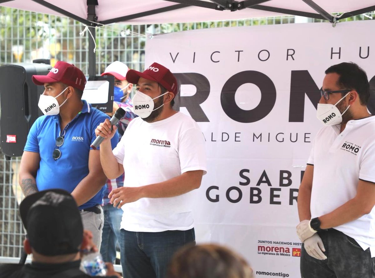 vromog's tweet photo. Gracias al trabajo que hacemos llegando a todas las colonias como hoy en #DosLagos, hemos podido conocer tus necesidades y generar acciones para mejorar la calidad de vida de las familias de #MiguelHidalgo, eso es #SaberGobernar
#RomoCONTIGO https://t.co/CajlovUgvW