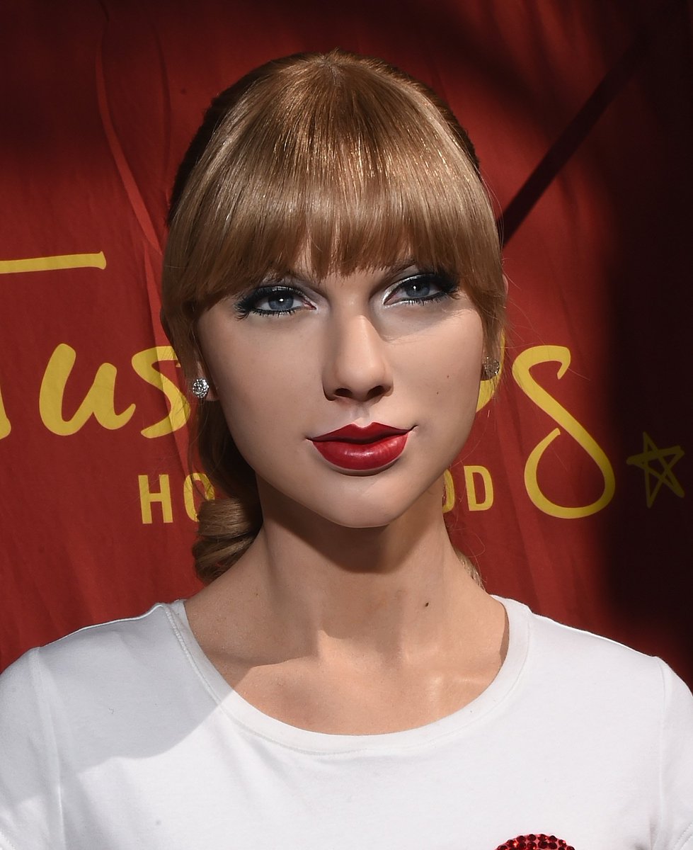 Taylor Swift wax figures but everytime you scroll it gets disturbing A thread 