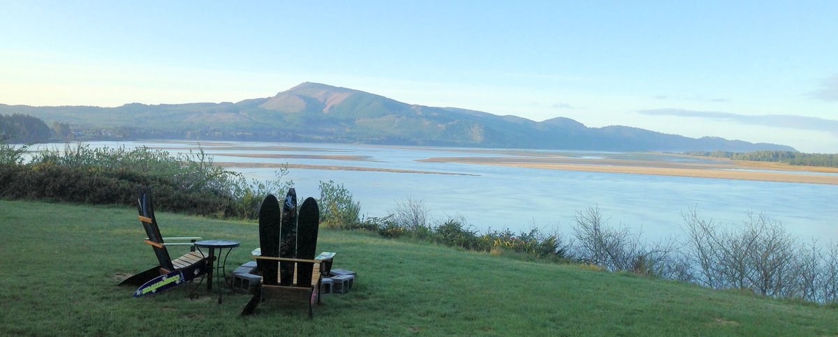 It was a beautiful morning on Netarts Bay. Cold, but beautiful. <a href="/ThePeoplesCoast/">The Oregon Coast</a> #NetartsBay @theoregoncoast