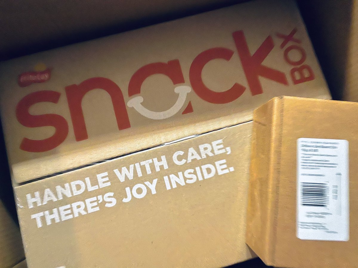 SalesforceTay's tweet image. Imma need a min’ 2 country club my pantry with these popcorns #whitecheddar #smartfood