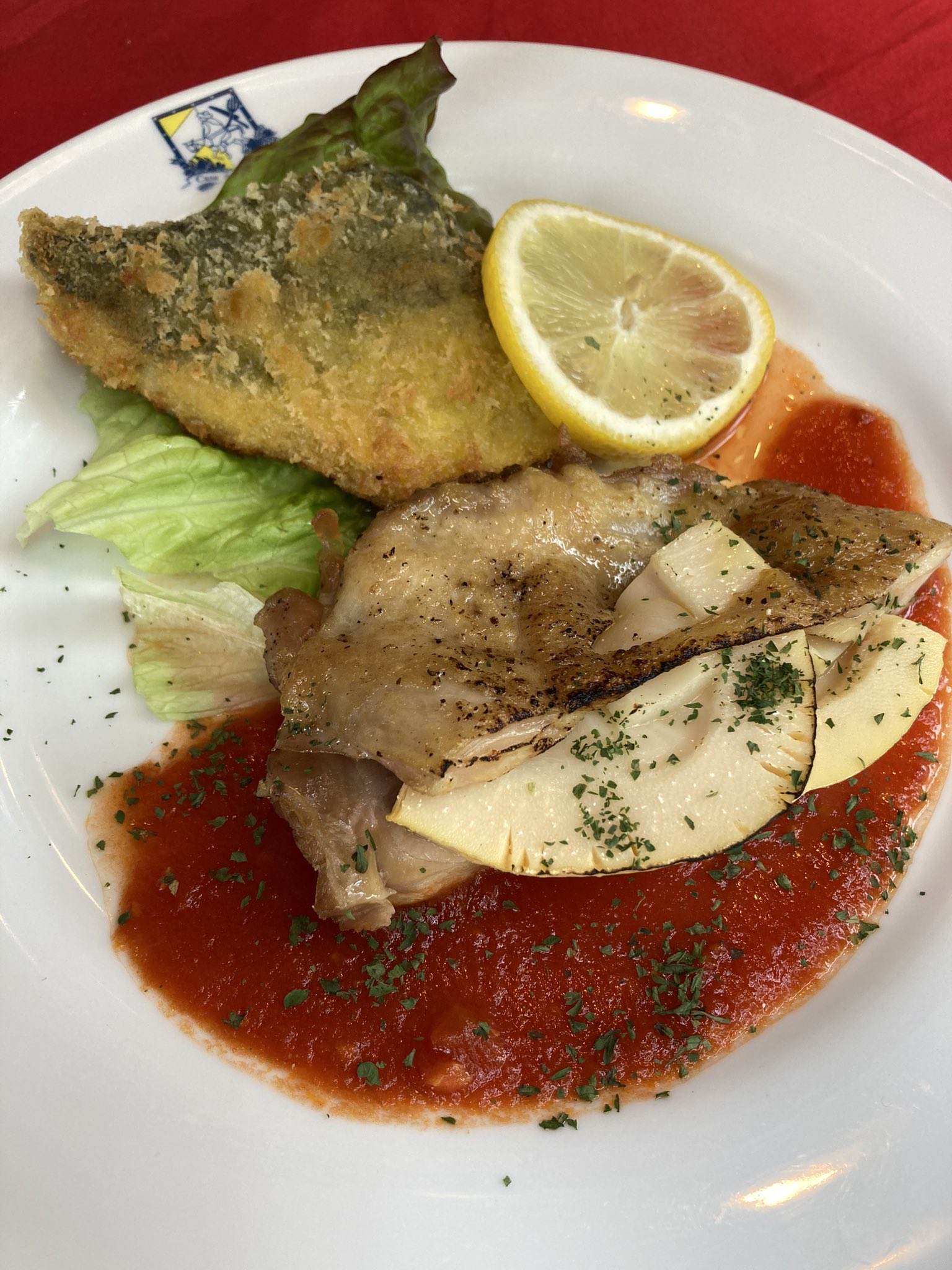 本場スペイン料理 カサデフジモリ Al Twitter I Hola 今週のランチプレートは 若鶏とタケノコのはさみ焼き と サワラのエスニック風フライ ランチタイムメニューは14 30までの営業 皆様のご来店を心よりお待ちしております カサデフジモリ スペイン